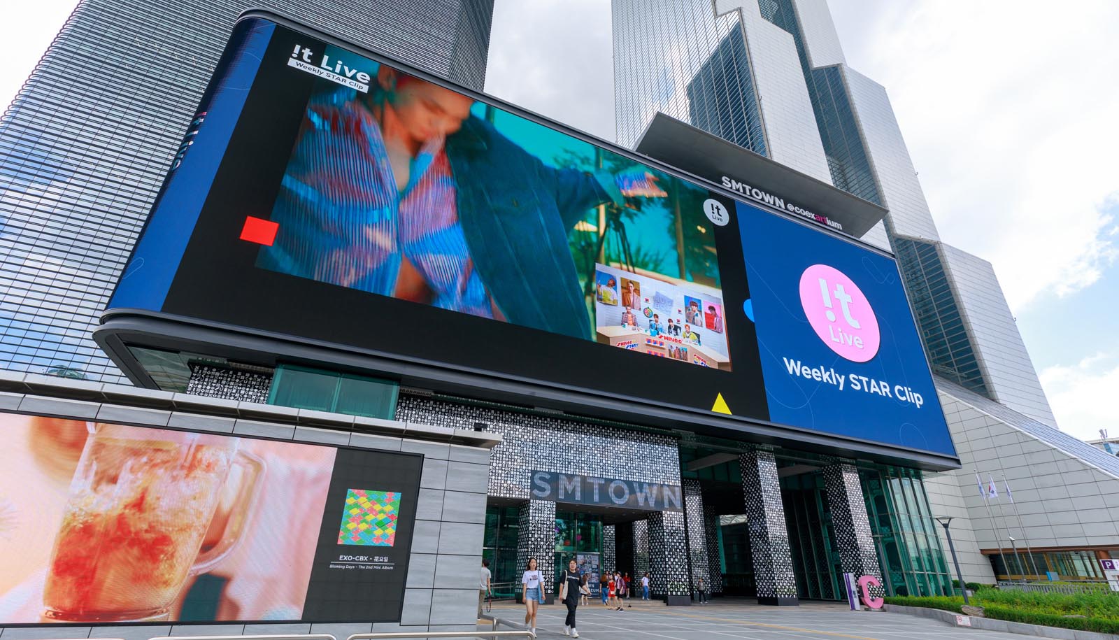 Digital Billboards to Advertise